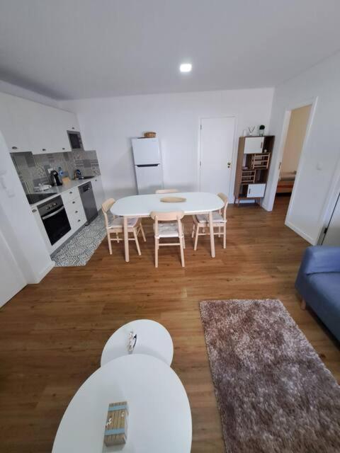 Beach House Espinho  Bagian luar foto